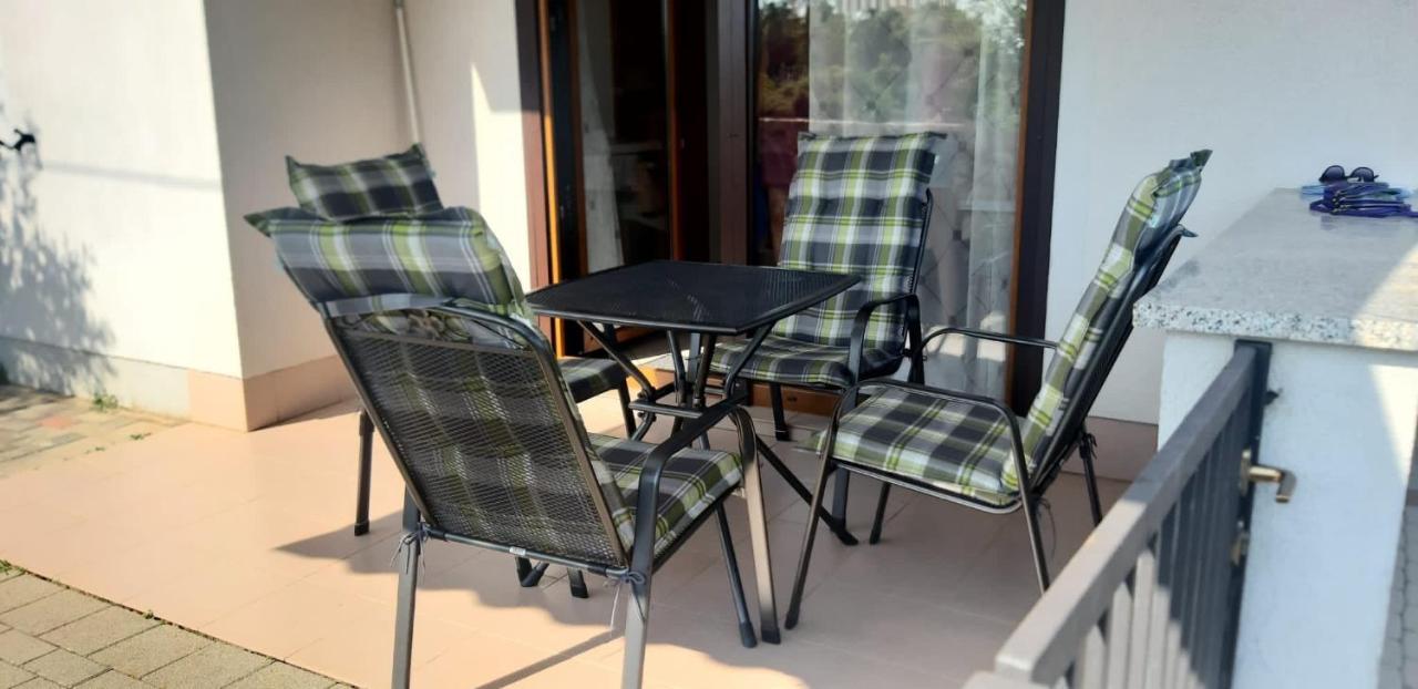 Apartman Lidija Linardici ภายนอก รูปภาพ